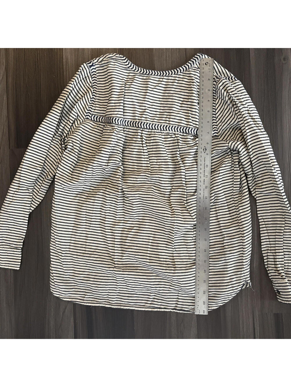 J Crew Popover Top Women’s Blouse Size 4 Striped Embroidered Long Sleeve Gray - Picture 5 of 7